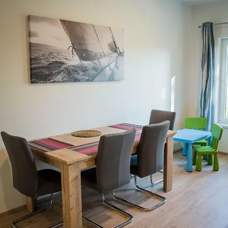 Laura, Appartement *
